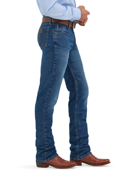Wrangler Men's Cody Johnson 20X Stretch 02 Competition Regular Fit Jean - 34L
