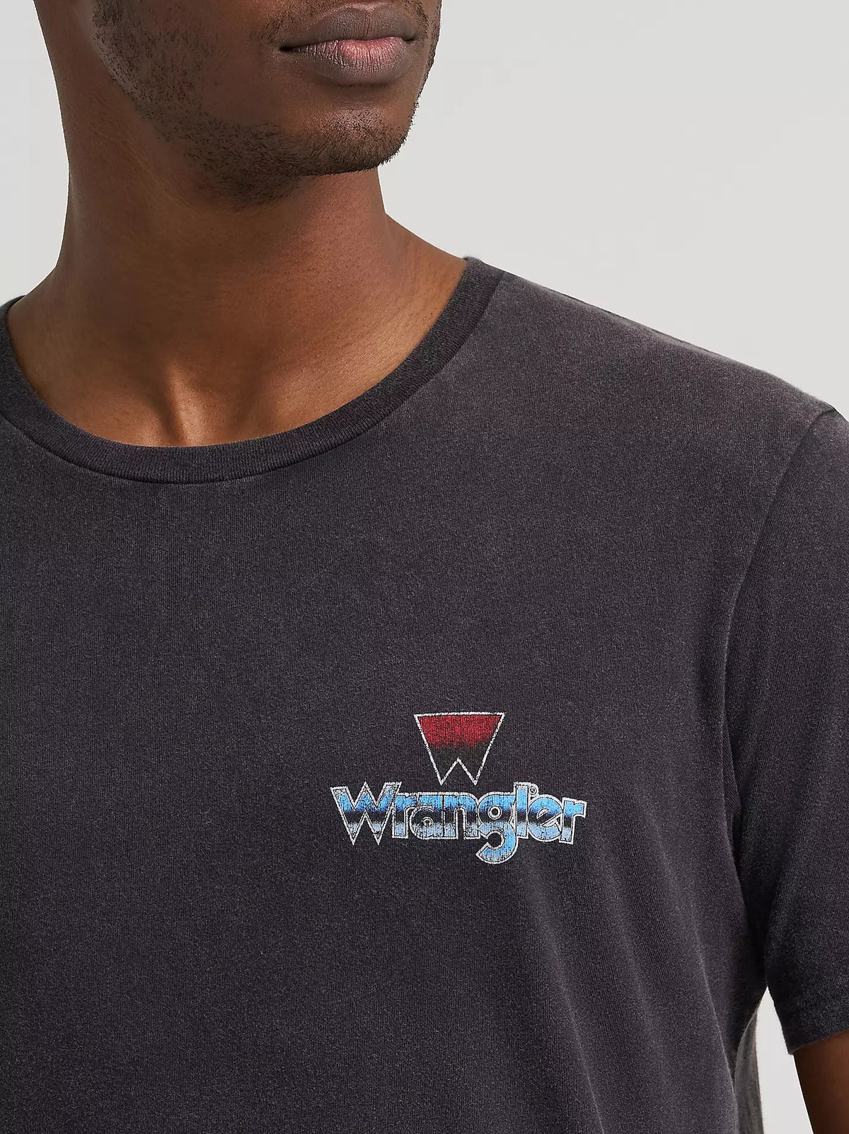 Wrangler Men's Eagle Feathers Graphic T-Shirt