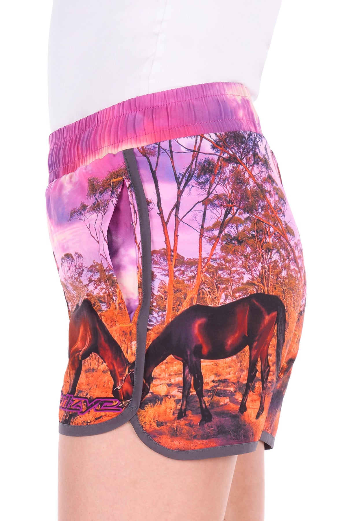Bullzye Women’s Grazing Horse Sports Short