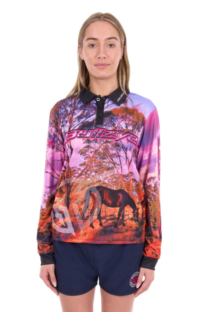 Bullzye Women’s Grazing Horse L/S Tee
