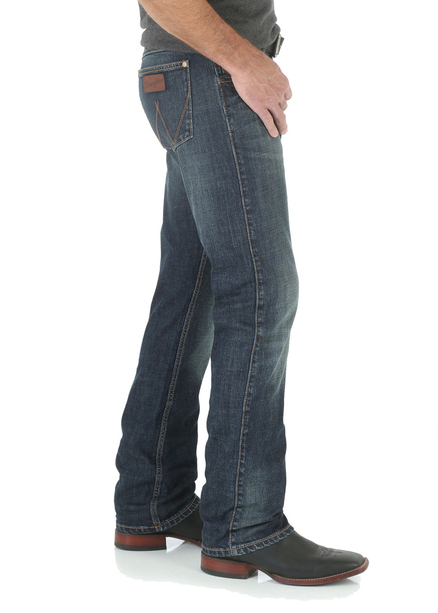 Wrangler Men's Retro Slim Straight Jean