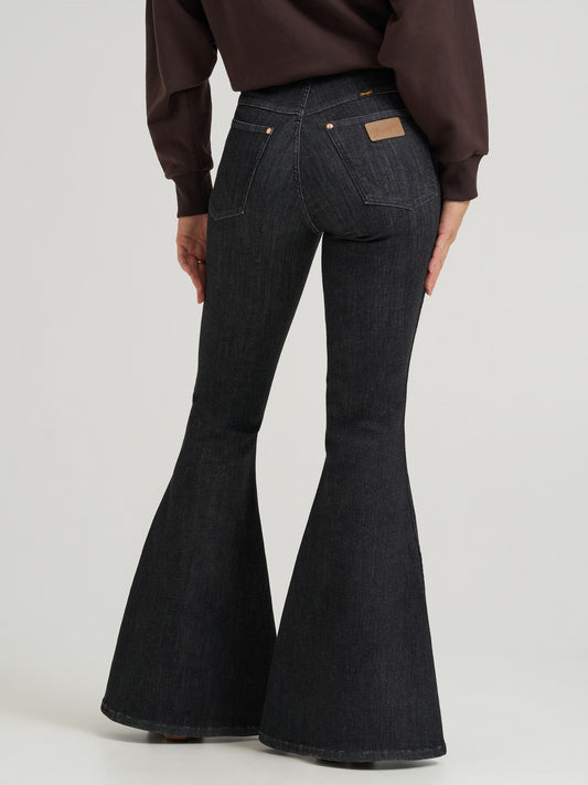 Wrangler x Lainey Wilson Women's Pull On Bell Bottom Jean - Washed Black