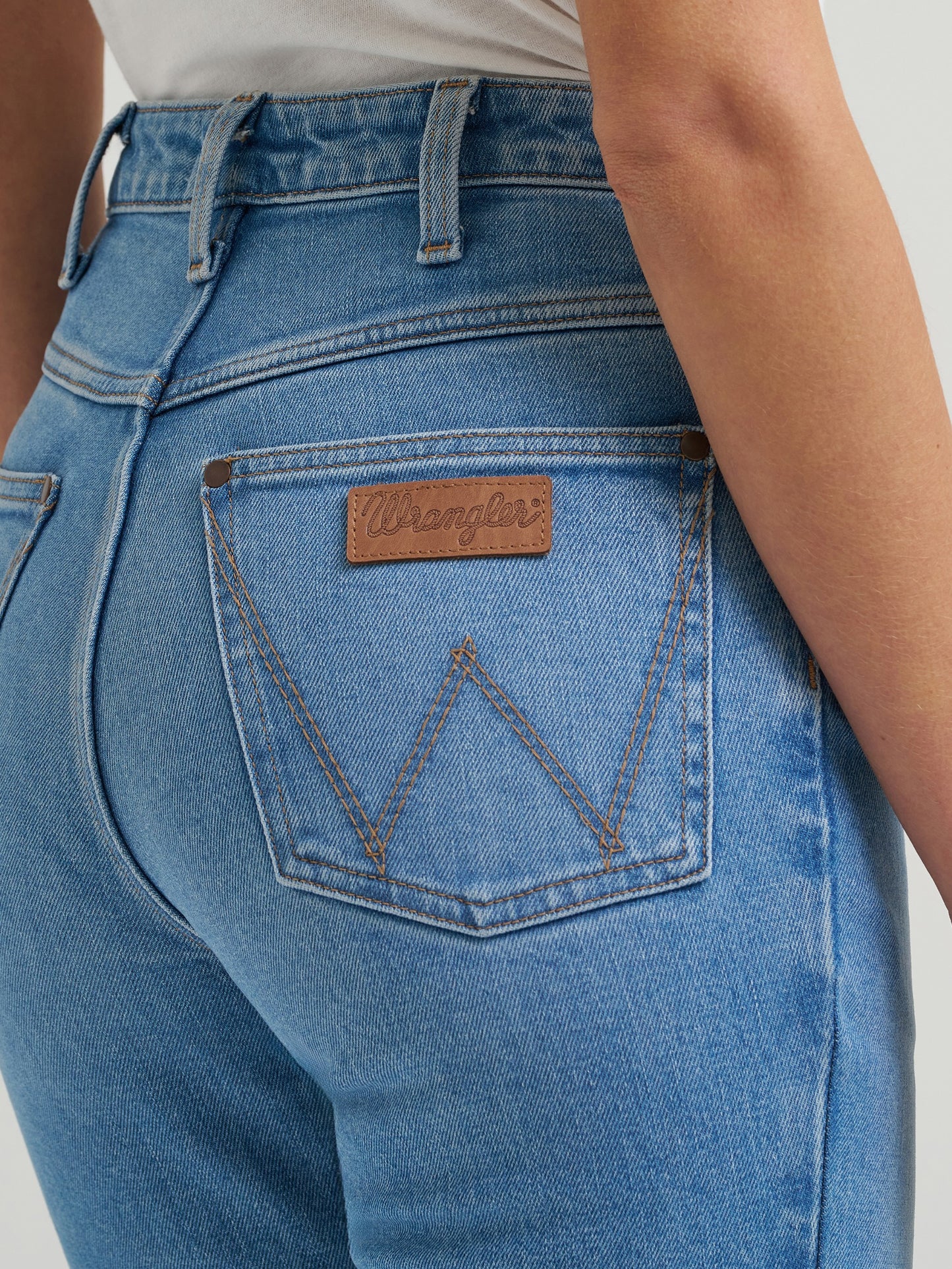 Wrangler Women's Rodeo Camila High Rise Bootcut Jean - 34L