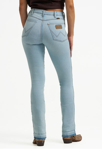 Wrangler x Lainey Wilson Women's Raw Hem Boot Hugger Jean - Bleach