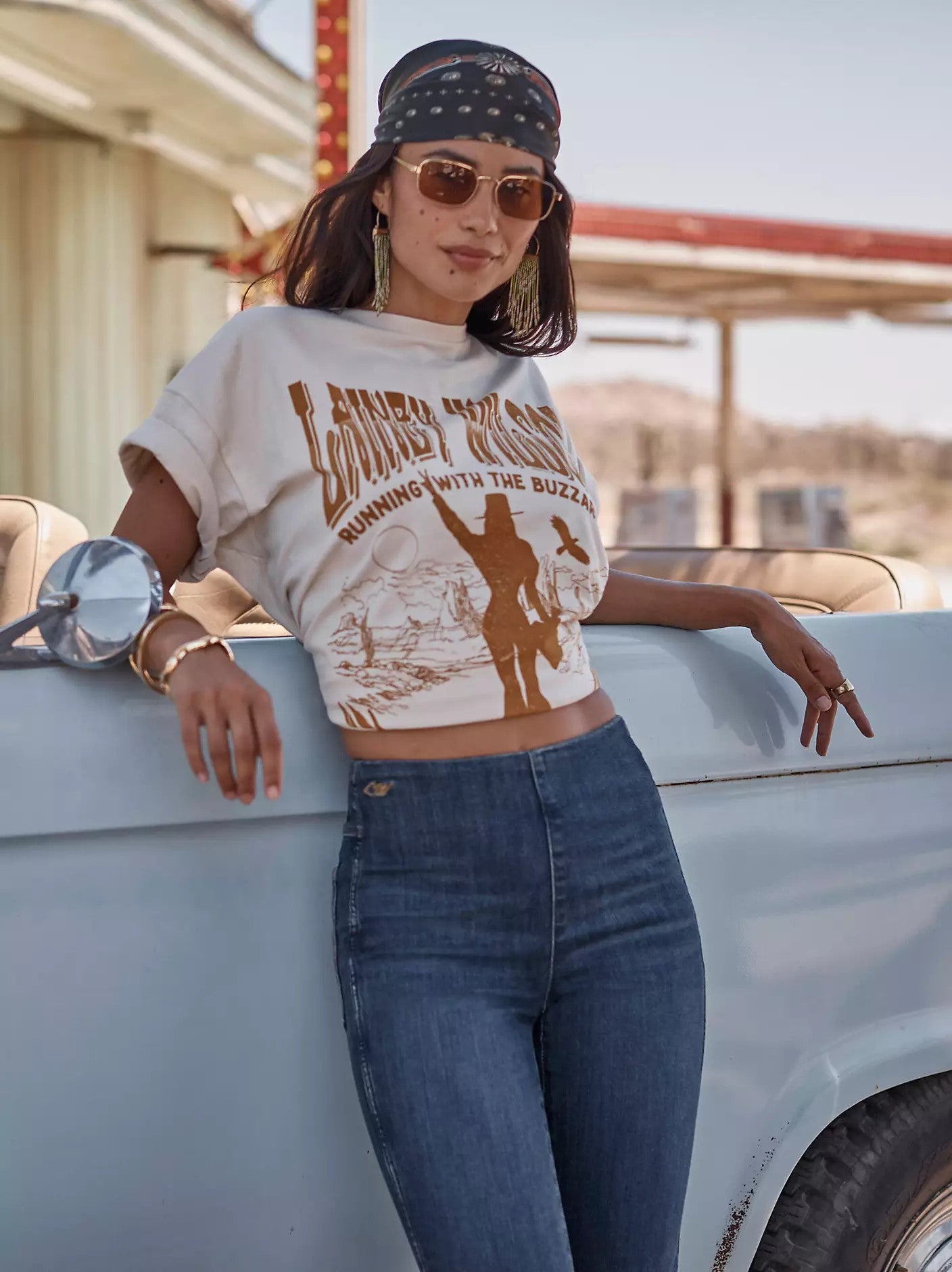 Wrangler x Lainey WIlson Women's Buzzards Ss Tee